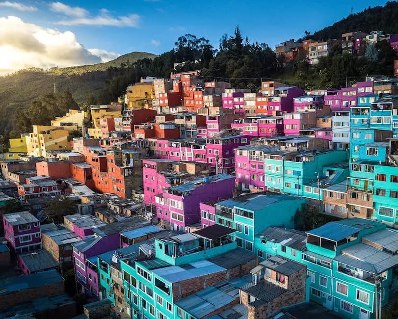 A colorful image showcasing the vibrant culture and beauty of Colombia